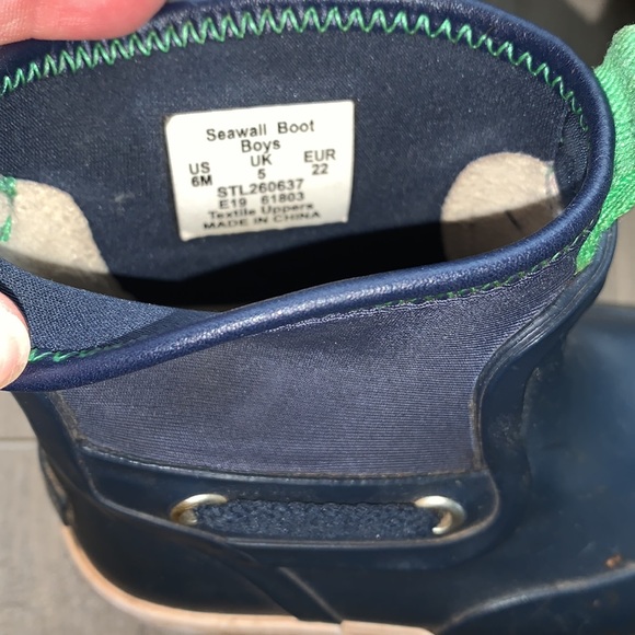 Host Pick 🎉🎉 Sperry Seawall Rubber Boots size 6 - Picture 4 of 7
